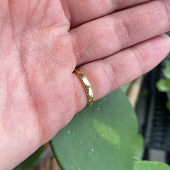 Gold and Diamond Look Cluster Fashion Ring - Picture 3 of 4